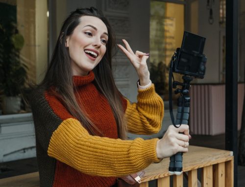 How To Choose The Best Vlogging Camera In 2023: The Ultimate Guide